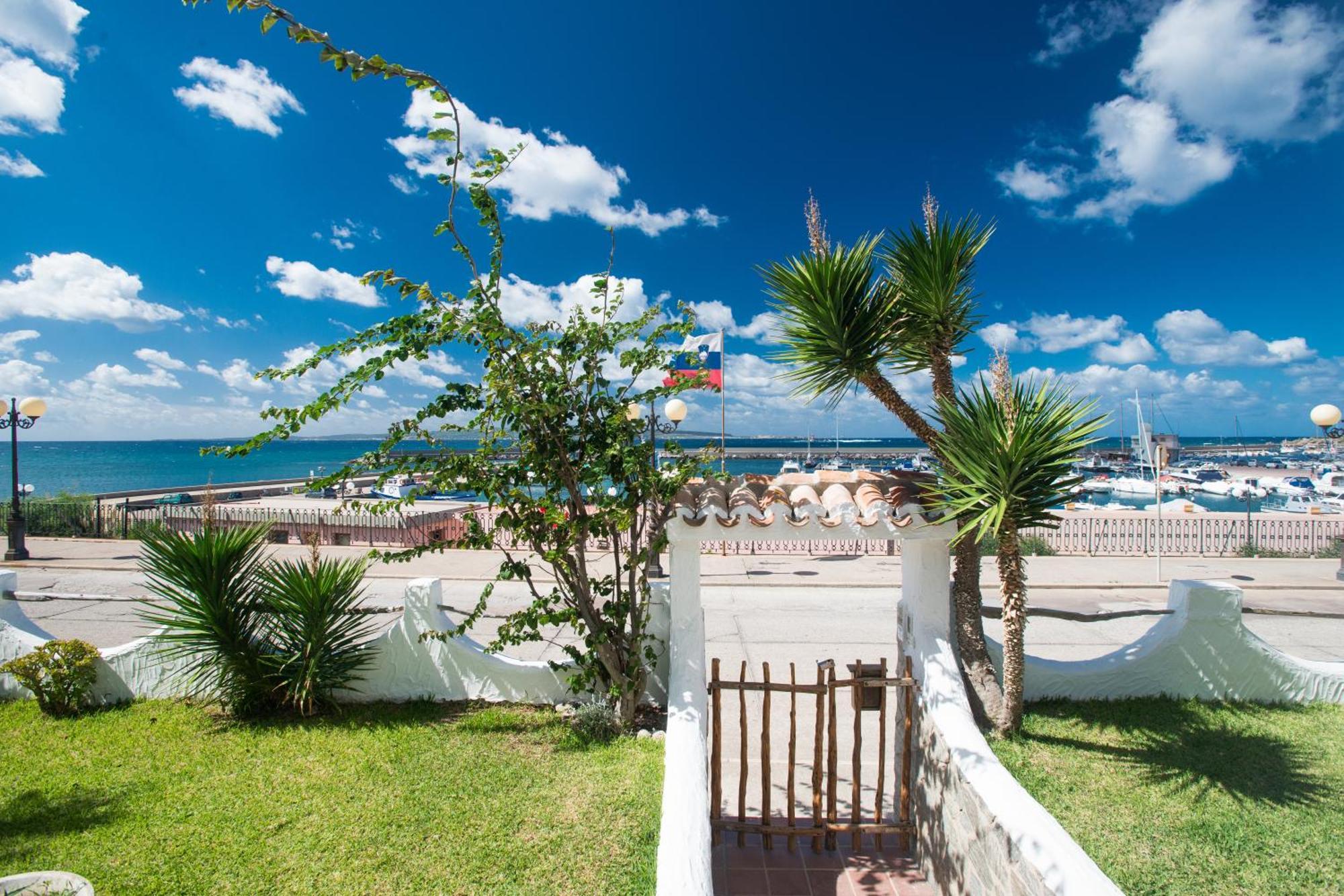 B&B Sa Cruxitta Portoscuso Buitenkant foto